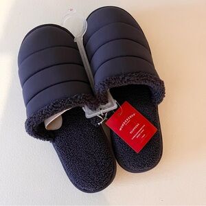 Wondershop slippers